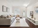 2138 Bayview Ave, Toronto, ON  - Indoor Photo Showing Living Room 