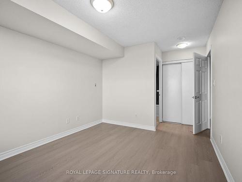 2012-3880 Duke Of York Blvd, Mississauga, ON - Indoor Photo Showing Other Room