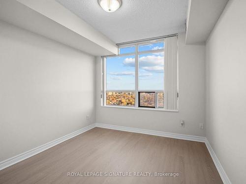 2012-3880 Duke Of York Blvd, Mississauga, ON - Indoor Photo Showing Other Room