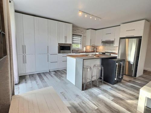 Kitchen - 809 Ch. Ville-Marie, Lévis (Desjardins), QC - Indoor Photo Showing Kitchen With Upgraded Kitchen