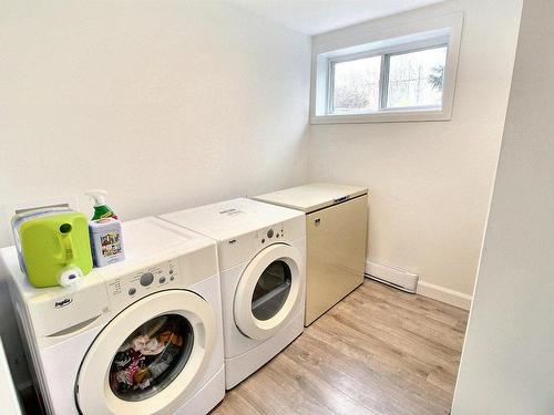 Salle de lavage - 1440 Rue Perreault E., Rouyn-Noranda, QC - Indoor Photo Showing Laundry Room