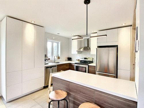 Cuisine - 1440 Rue Perreault E., Rouyn-Noranda, QC - Indoor Photo Showing Kitchen With Upgraded Kitchen