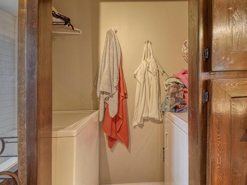 Salle de bains - 120  - 122 Rue Du Rapide, Mont-Tremblant, QC - Indoor Photo Showing Laundry Room