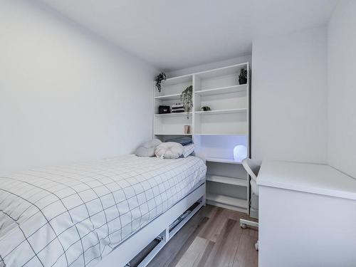 Chambre Ã Â coucher - 26 Rue Grégoire, Saint-Jean-Sur-Richelieu, QC 