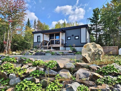 Frontage - 50Z Av. Du Parc, Gore, QC - Outdoor With Deck Patio Veranda