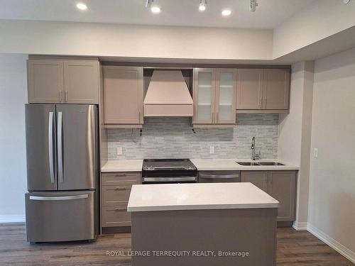 Lp 15-50 Herrick Ave, St. Catharines, ON - Indoor Photo Showing Kitchen With Double Sink