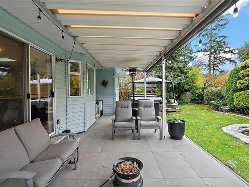 10284 Cleveland Rd, Sidney, BC 