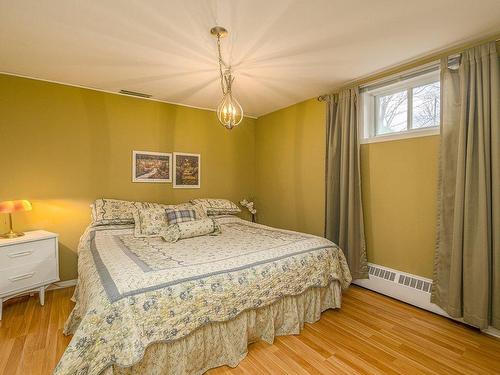 Chambre Ã Â coucher - 652 Rue De Vichy, Sherbrooke (Brompton/Rock Forest/Saint-Élie/Deauville), QC - Indoor Photo Showing Bedroom