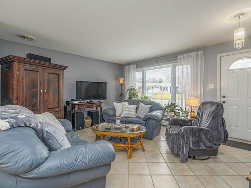 Salon - 652 Rue De Vichy, Sherbrooke (Brompton/Rock Forest/Saint-Élie/Deauville), QC - Indoor Photo Showing Living Room