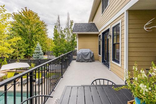 110-515 Wren Place, Kelowna, BC - Outdoor With Exterior