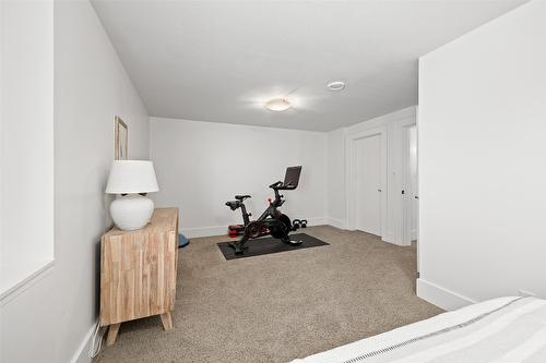 110-515 Wren Place, Kelowna, BC - Indoor