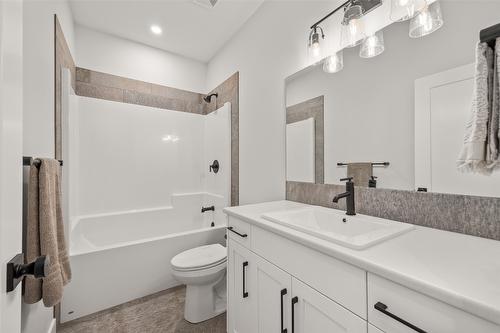 1901 Northern Flicker Court, Kelowna, BC - Indoor Photo Showing Bathroom