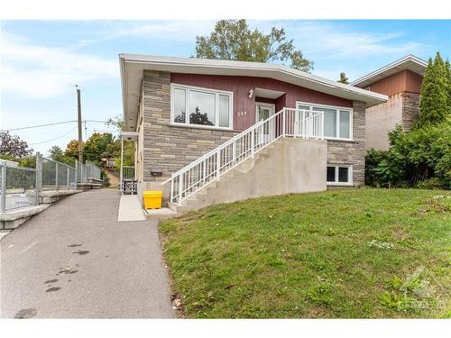 269 Michel Circle, Ottawa, ON 