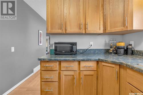 5028 Newport Road, Regina, SK - Indoor Photo Showing Kitchen