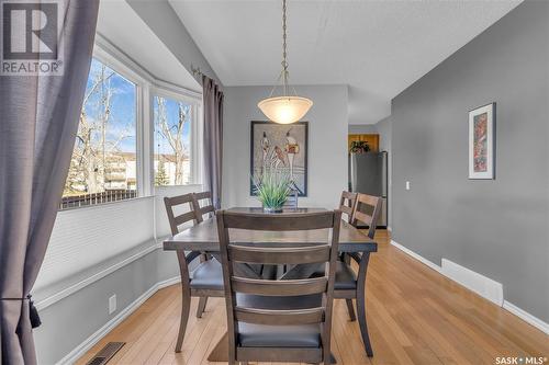 5028 Newport Road, Regina, SK - Indoor Photo Showing Dining Room