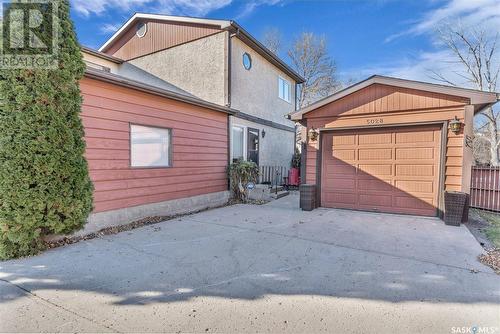 5028 Newport Road, Regina, SK - Outdoor With Exterior