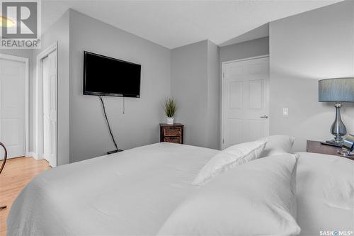 5028 Newport Road, Regina, SK - Indoor Photo Showing Bedroom