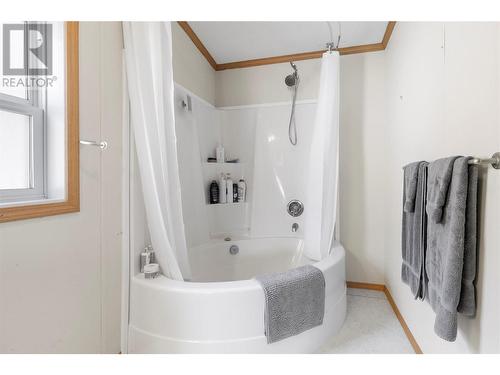 1250 Hillside Avenue Unit# 46, Chase, BC - Indoor Photo Showing Bathroom