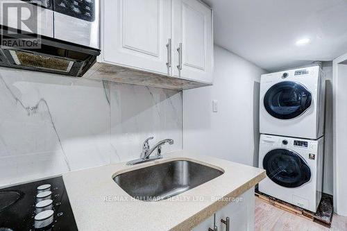 296 Lara Woods, Mississauga, ON - Indoor Photo Showing Laundry Room