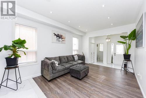 82 Via Romano Way, Brampton, ON - Indoor Photo Showing Living Room