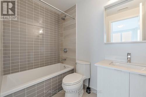 102B - 4655 Metcalfe Avenue E, Mississauga, ON - Indoor Photo Showing Bathroom