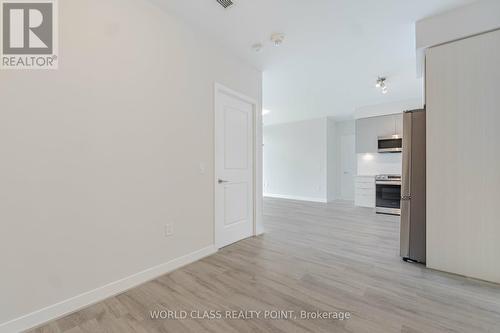 102B - 4655 Metcalfe Avenue E, Mississauga, ON - Indoor