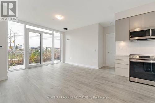 102B - 4655 Metcalfe Avenue E, Mississauga, ON - Indoor Photo Showing Kitchen