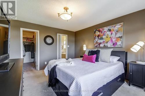 57 Niska Drive, Hamilton, ON - Indoor Photo Showing Bedroom