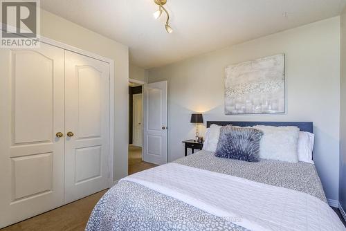 57 Niska Drive, Hamilton, ON - Indoor Photo Showing Bedroom