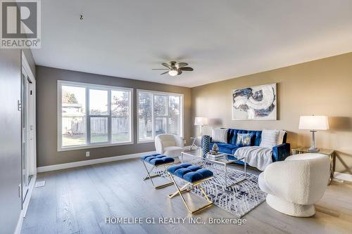 136 Sundridge Crescent, London, ON - Indoor Photo Showing Living Room