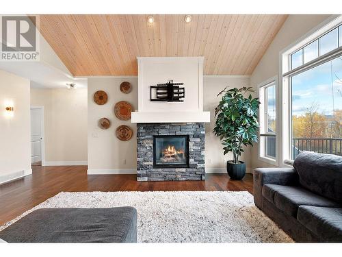 529 Lefevere Avenue Lot# 52, Kelowna, BC - Indoor Photo Showing Living Room With Fireplace