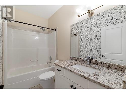 529 Lefevere Avenue Lot# 52, Kelowna, BC - Indoor Photo Showing Bathroom