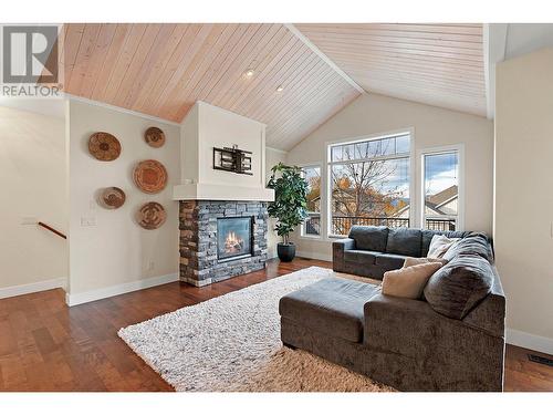 529 Lefevere Avenue Lot# 52, Kelowna, BC - Indoor Photo Showing Living Room With Fireplace