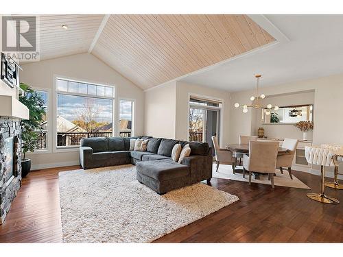 529 Lefevere Avenue Lot# 52, Kelowna, BC - Indoor Photo Showing Living Room