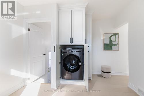 46 Upper Walker Avenue, Hamilton, ON - Indoor Photo Showing Laundry Room