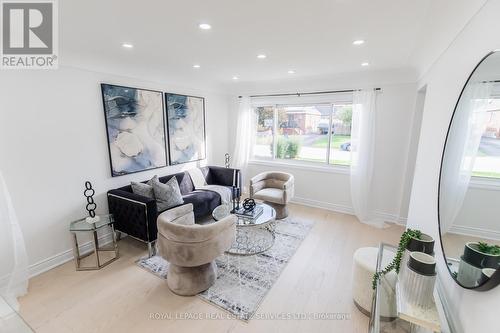 46 Upper Walker Avenue, Hamilton, ON - Indoor Photo Showing Other Room