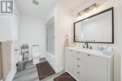 14 Stardust Drive N, Thames Centre, ON - Indoor Photo Showing Bathroom