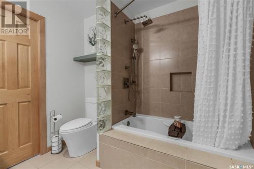 3378 Rae Street, Regina, SK - Indoor Photo Showing Bathroom