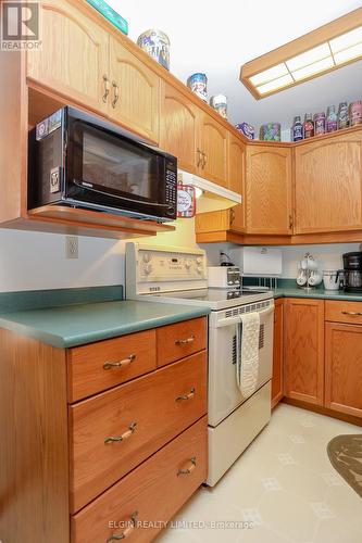 26 Parkside Drive, St. Thomas, ON - Indoor Photo Showing Kitchen