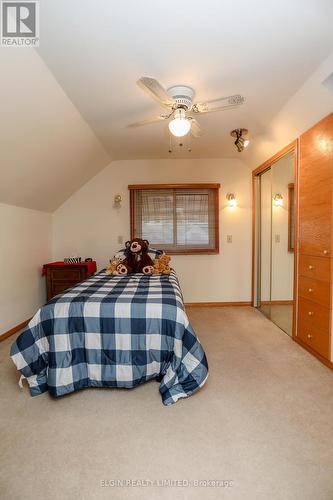 26 Parkside Drive, St. Thomas, ON - Indoor Photo Showing Bedroom