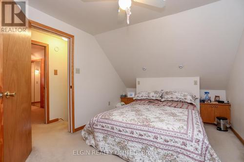 26 Parkside Drive, St. Thomas, ON - Indoor Photo Showing Bedroom