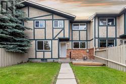 85S, 203 Lynnview Road SE  Calgary, AB T2C 2C6