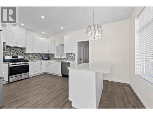 1613 Canford Avenue, Merritt, BC - Indoor Photo Showing Kitchen With Upgraded Kitchen