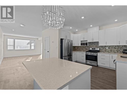 1613 Canford Avenue, Merritt, BC - Indoor Photo Showing Kitchen With Stainless Steel Kitchen With Upgraded Kitchen