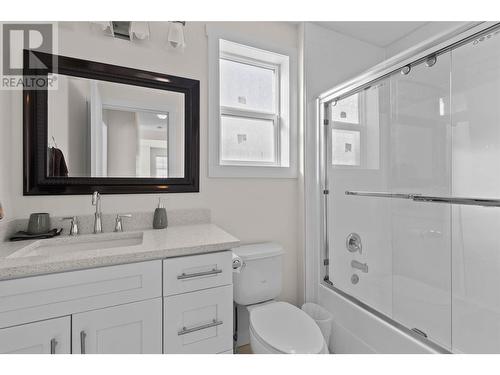 1613 Canford Avenue, Merritt, BC - Indoor Photo Showing Bathroom