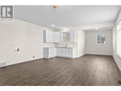 1613 Canford Avenue, Merritt, BC - Indoor Photo Showing Kitchen