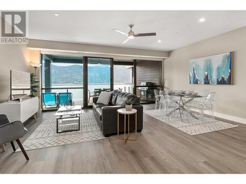 3475 Granite Close Unit# 316, Kelowna, BC - Indoor Photo Showing Living Room