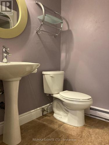 14 - 179 Herchimer Avenue, Belleville, ON - Indoor Photo Showing Bathroom