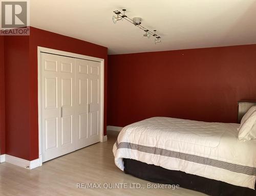 14 - 179 Herchimer Avenue, Belleville, ON - Indoor Photo Showing Bedroom