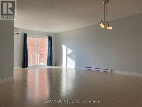 14 - 179 Herchimer Avenue, Belleville, ON - Indoor Photo Showing Other Room